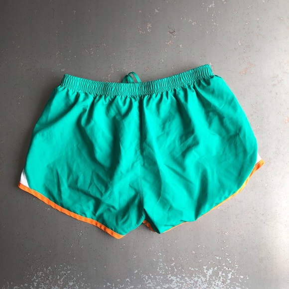 Nike women’s running short green orange size M - Picture 4 of 4